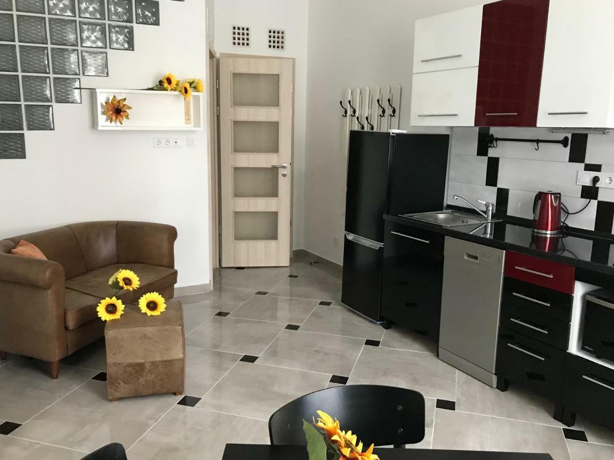 Sunflowers Budapeszt