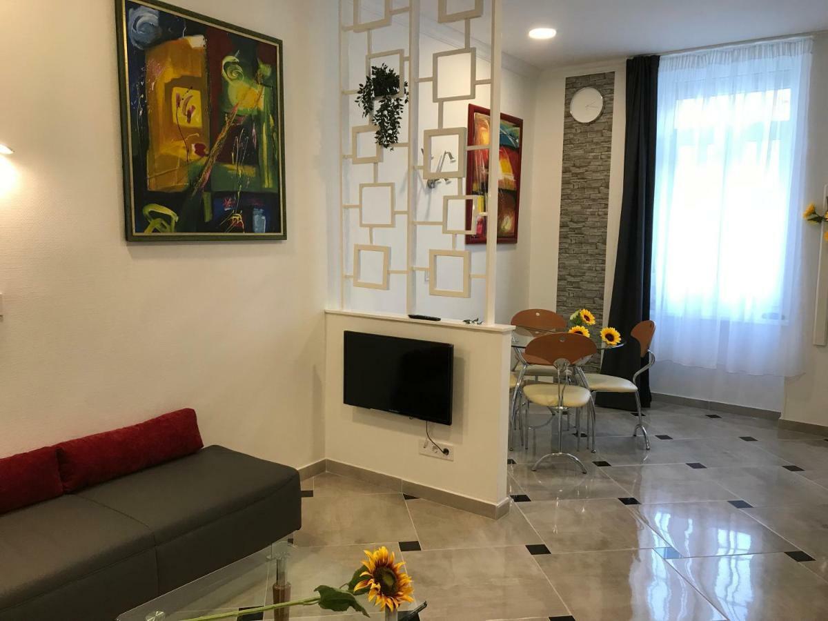 Sunflowers Apartament