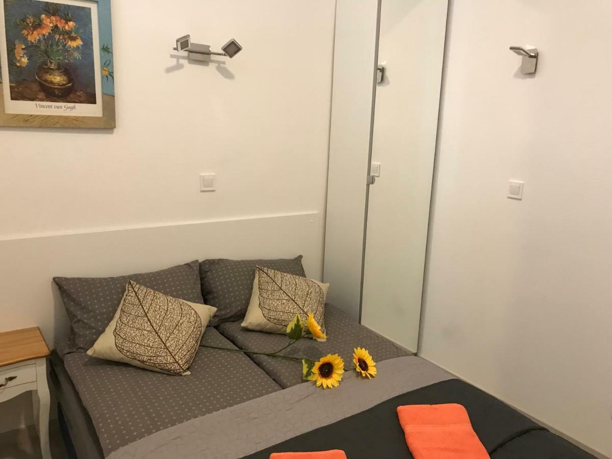 Sunflowers Apartment Budapest